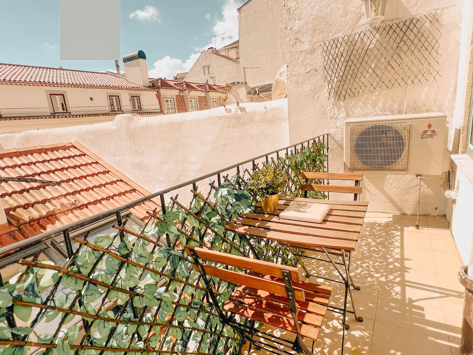 My Fair - Principe Real With Balcony